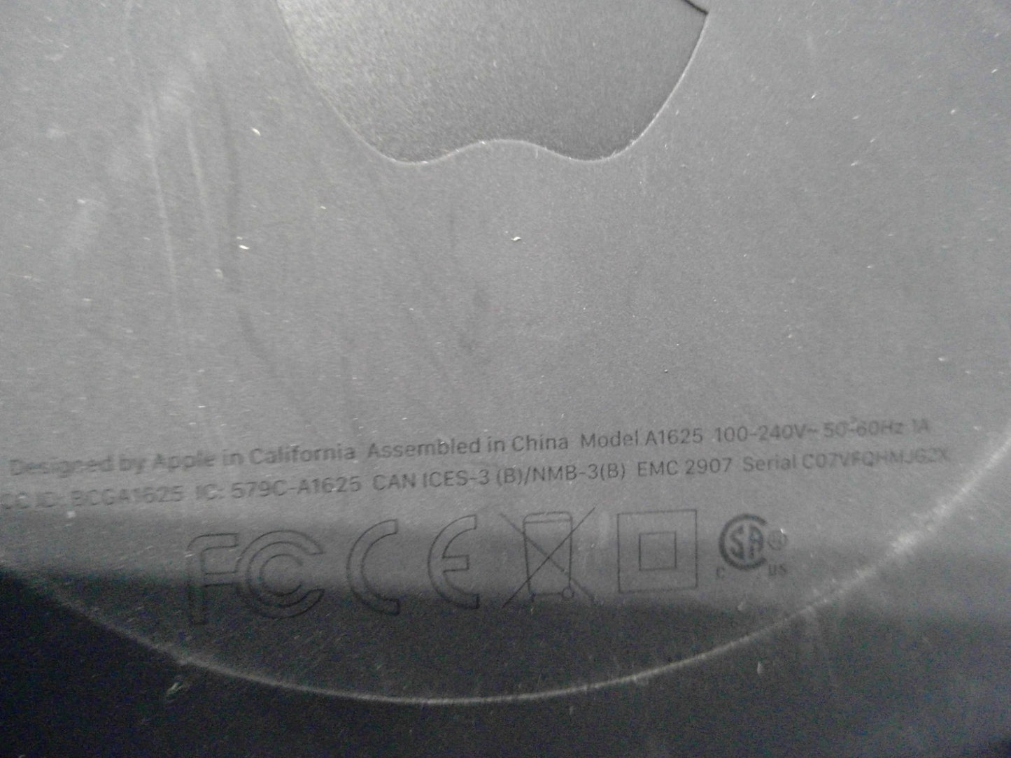 Apple TV A1625 4th Gen HD Digital Media Streamer 1080p WiFi HDMI Black Remote