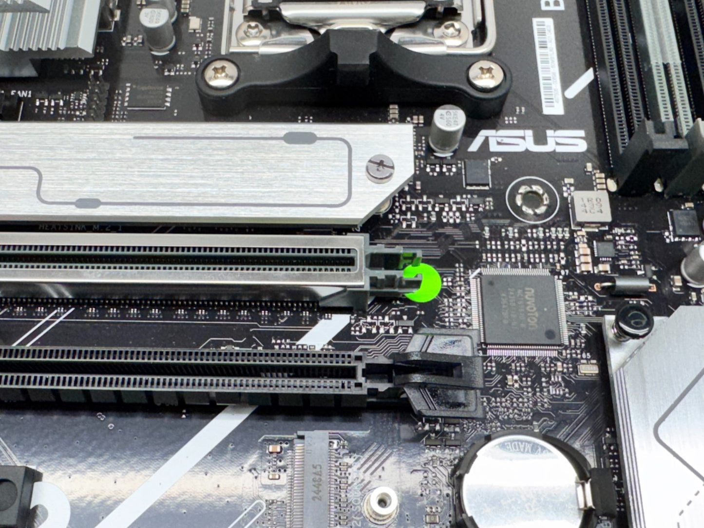 ASUS PRIME B850-PLUS WIFI Motherboard DDR5 AMD Socket AM5 *READ*