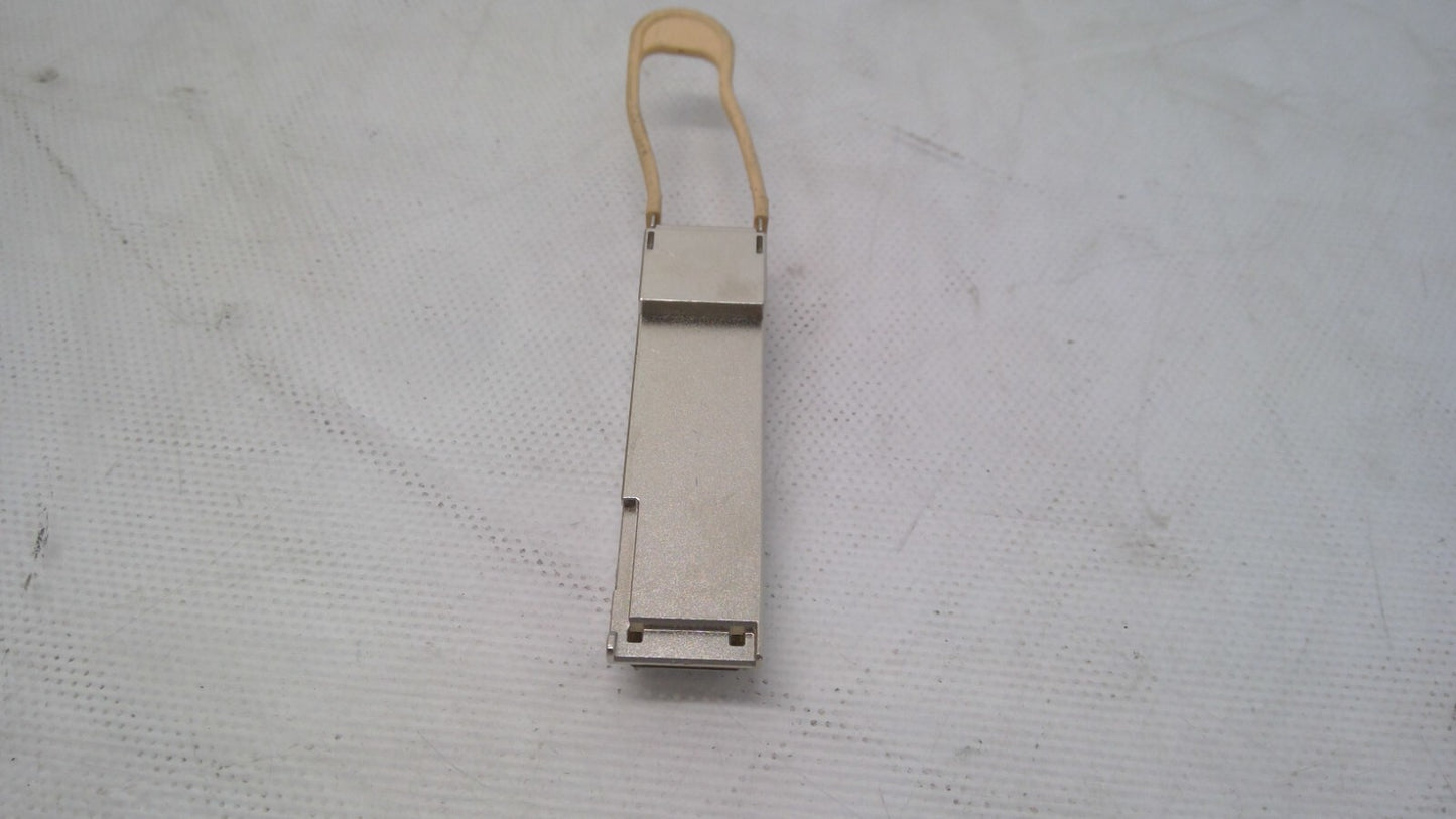 JUNIPER QSFP-100G-SR4 740-058734 100GBASE SR4 QSFP OM3-70M 850NM 70C Transceiver
