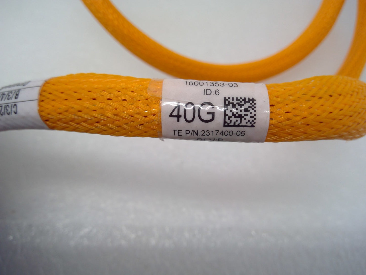 TE Connectivity 2317400-06 40G High Speed Male to Male STRADA Whisper individual
