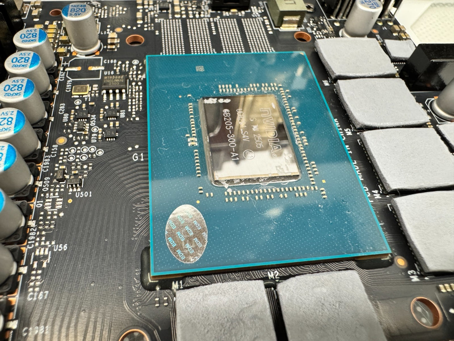 *For Parts* MSI GeForce RTX 5070 12G GDDR7 Ventus 2X OC White *Not Working*