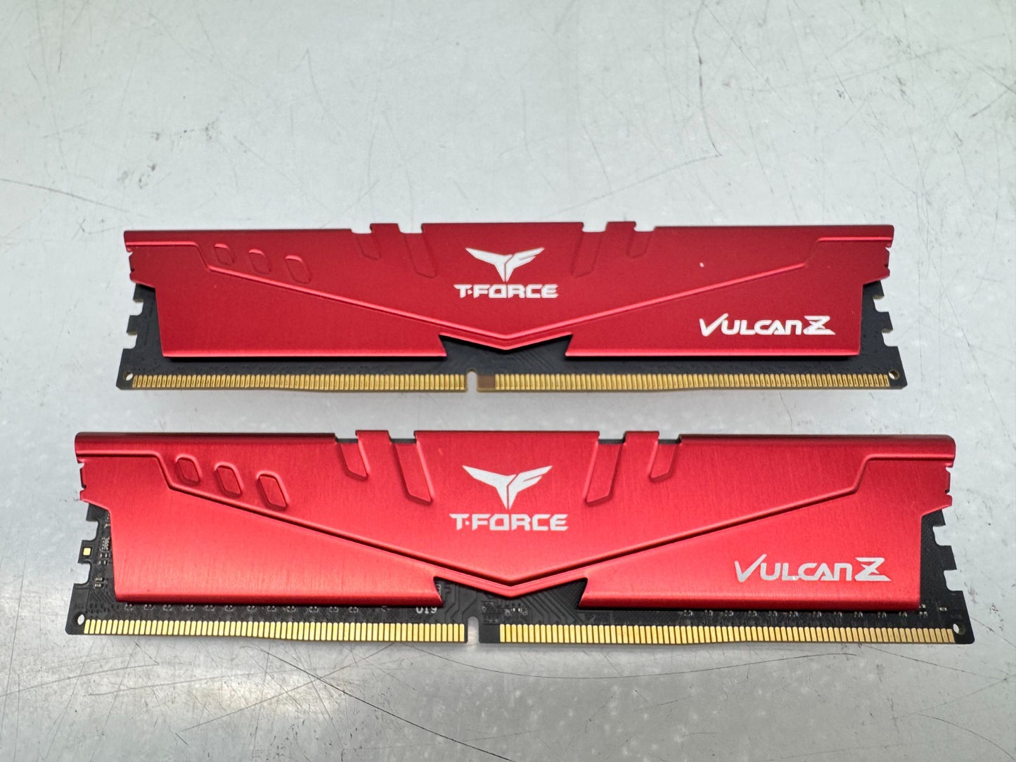 TeamGroup T-Force Vulcan Z 16GB (2x8GB) DDR4 RAM 3200MHz (TLZRD48G3200HC16FBK)
