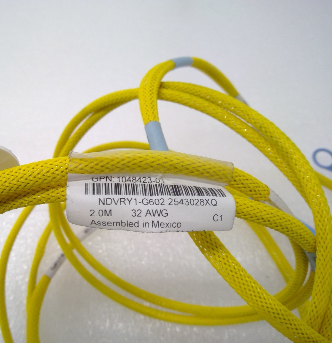 Amphenol 800G OSFP to 2x 400G OSFP Breakout Passive DAC 2M 32AWG NDVRY1-G602