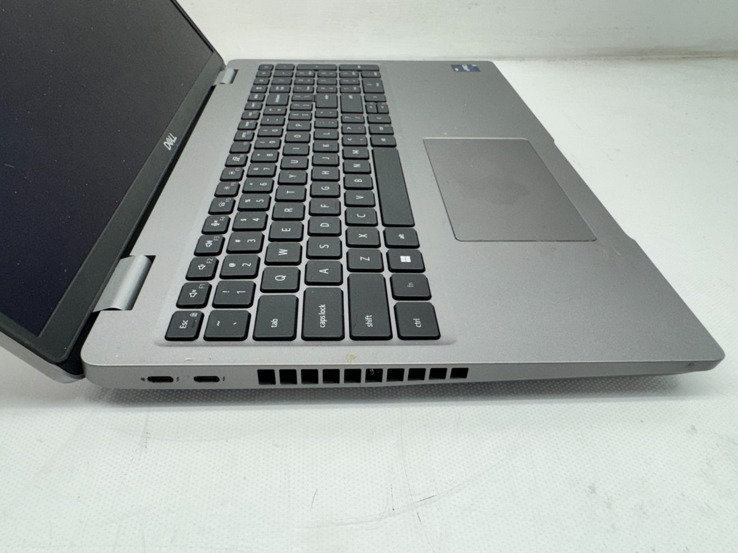 Dell latitude 5531 Intel i7-12800H@1.8Ghz 16GB 256GB MX550 Win 11 W/AC *Read*