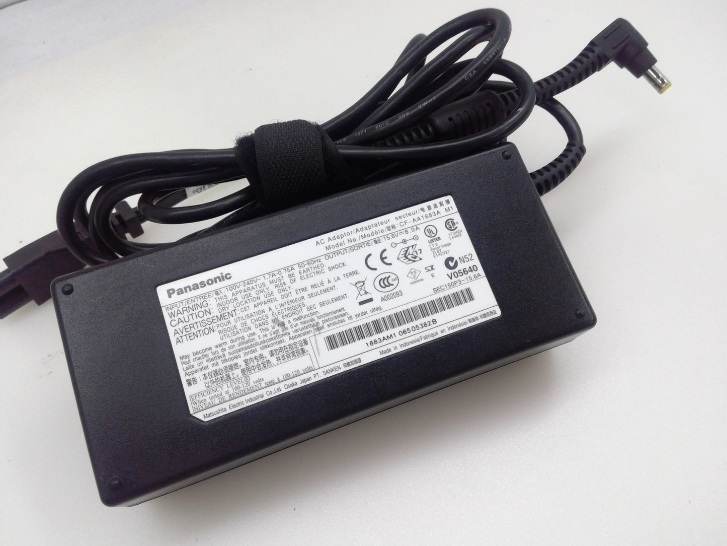 Genuine Panasonic AC Adapter CF-AA1683A M1 CF-AA5803A M2 15.6V 8A 125W Toughbook