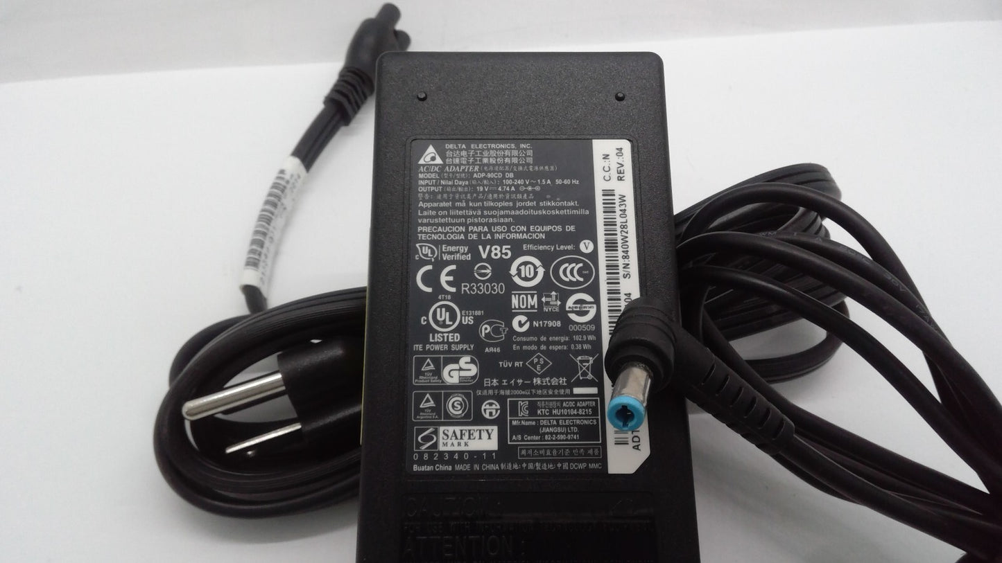 Delta Electronics ADP-90CD DB 90W AC Adapter  19V 4.74A Power Supply Bule Tip