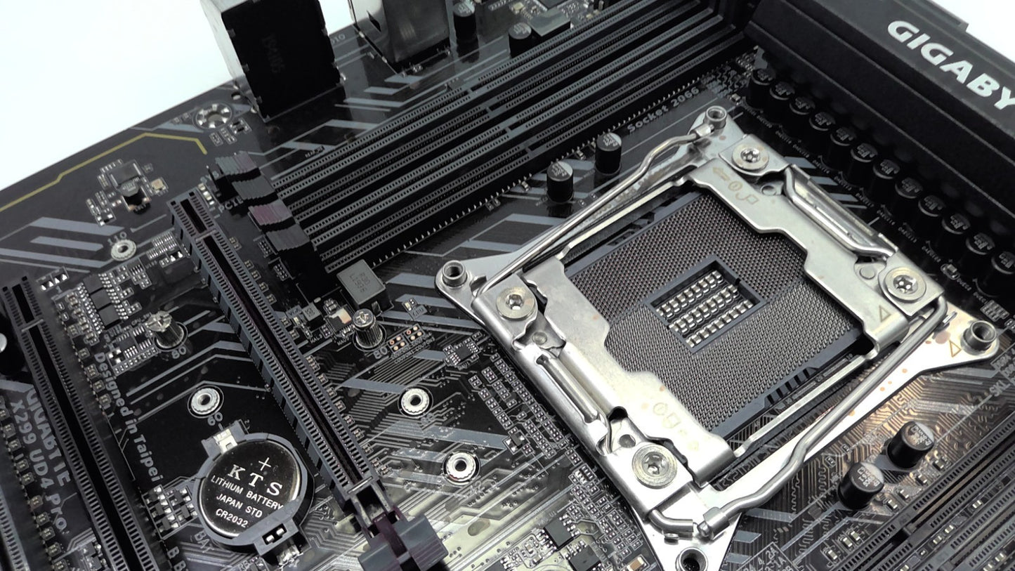GIGABYTE X299 UD4 Pro Motherboard LGA2011 DDR4 ATX Motherboard *Read*