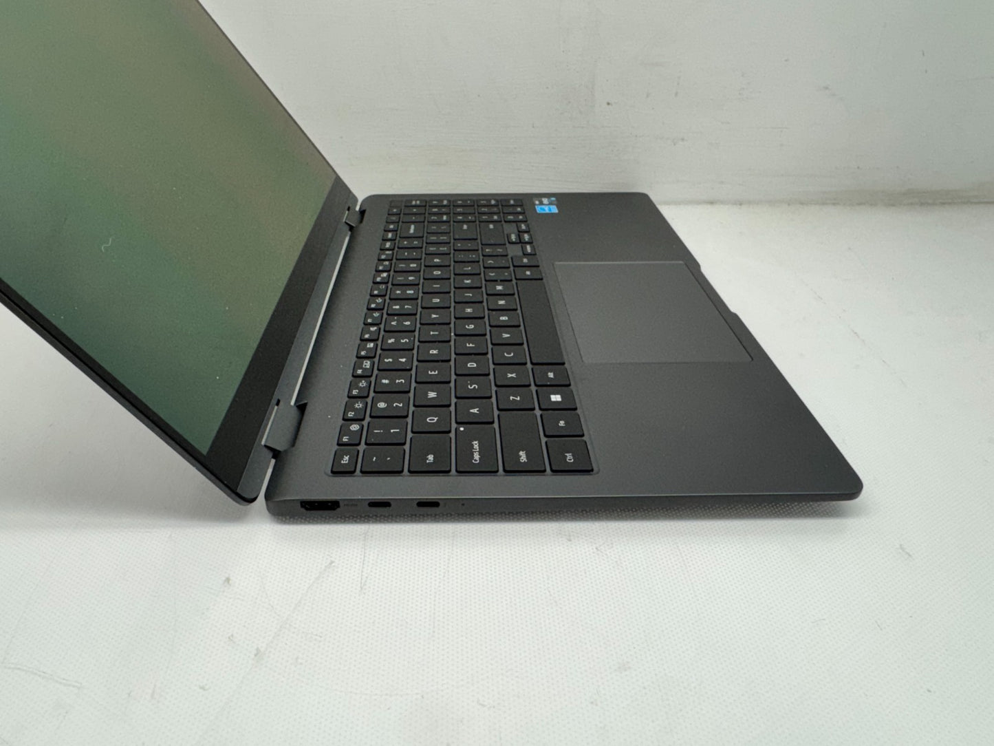 Samsung NP750QFG Intel i7-1360P@2.20GHz 16GB 256G Windows 11 No AC *READ*