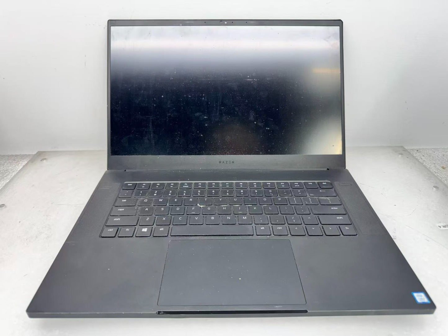 Razer Blade 15 Intel i7-9750H@2.6GHz 16GB 256GB RTX 2070 No Battery *READ*