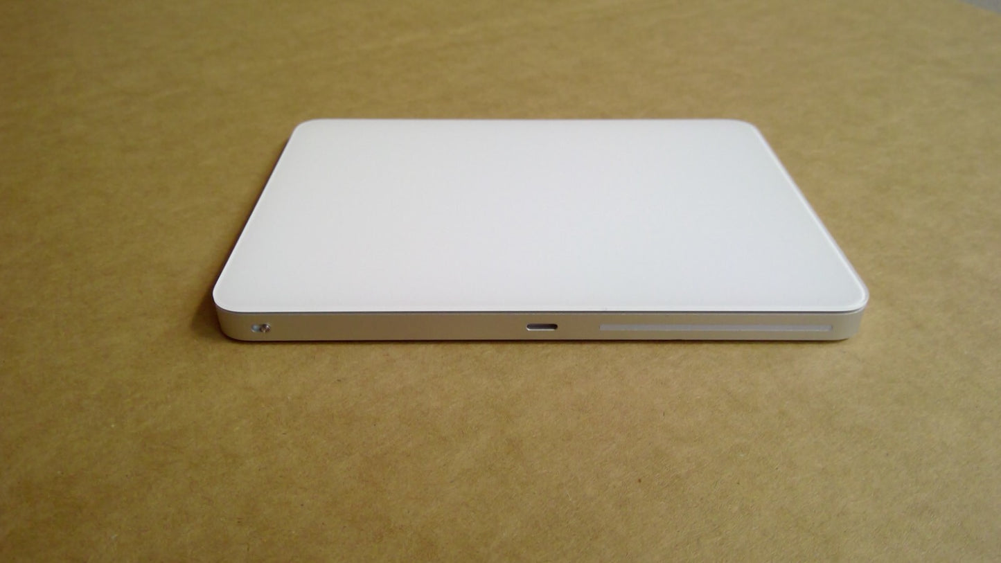 Apple Magic Wireless Trackpad 2 - MJ2R2LLA  A1535