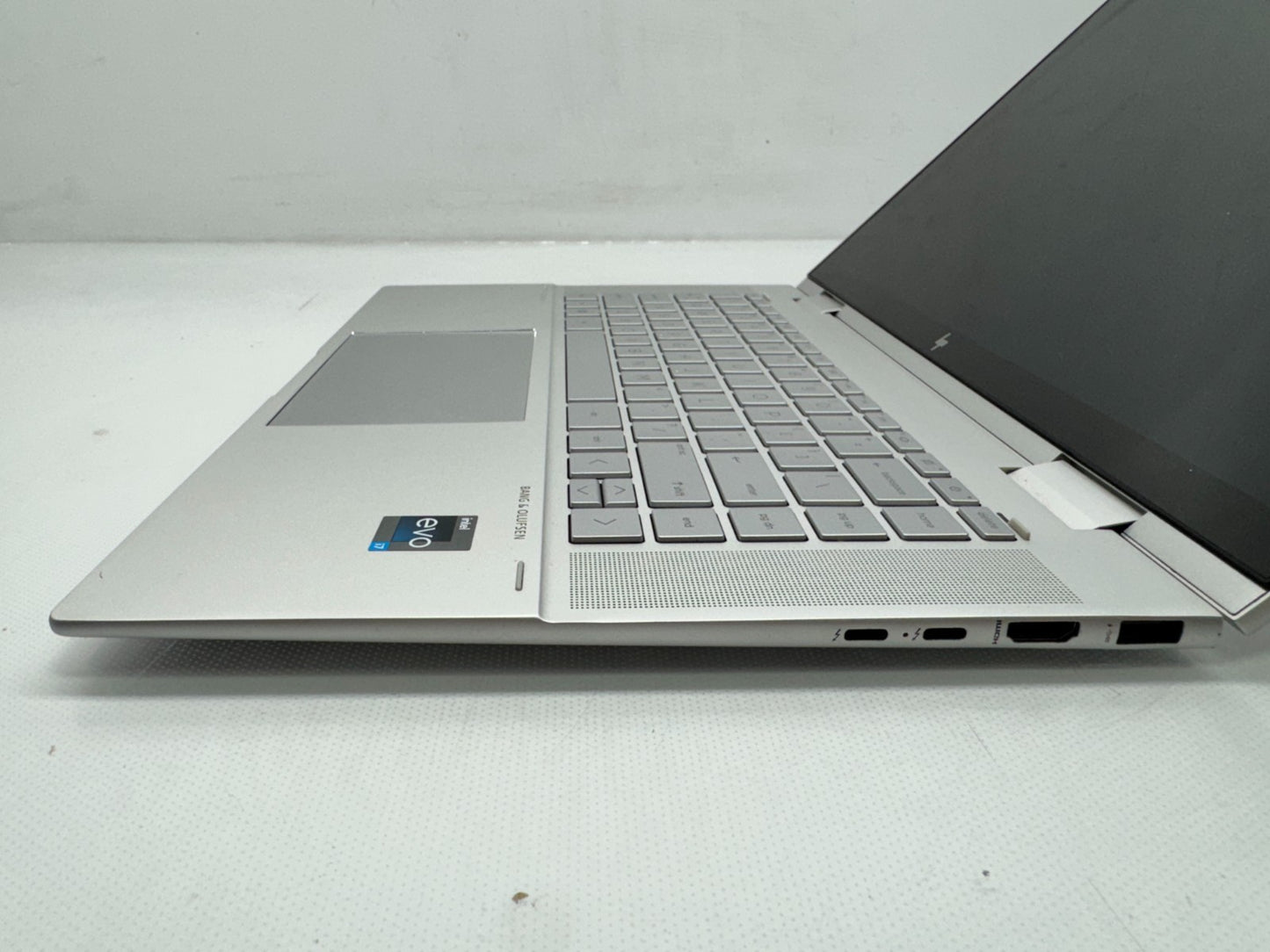 HP ENVY X360 15-ew0023dx Touch i7-1255U 16GB RAM 256GB WIN 11 W/AC *READ*