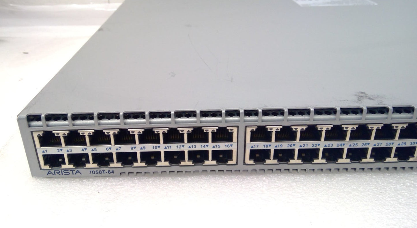 Arista DCS-7050TX-64-R 48xRJ45 1/10GBASE-T 4xQSFP+ Ethernet Switch