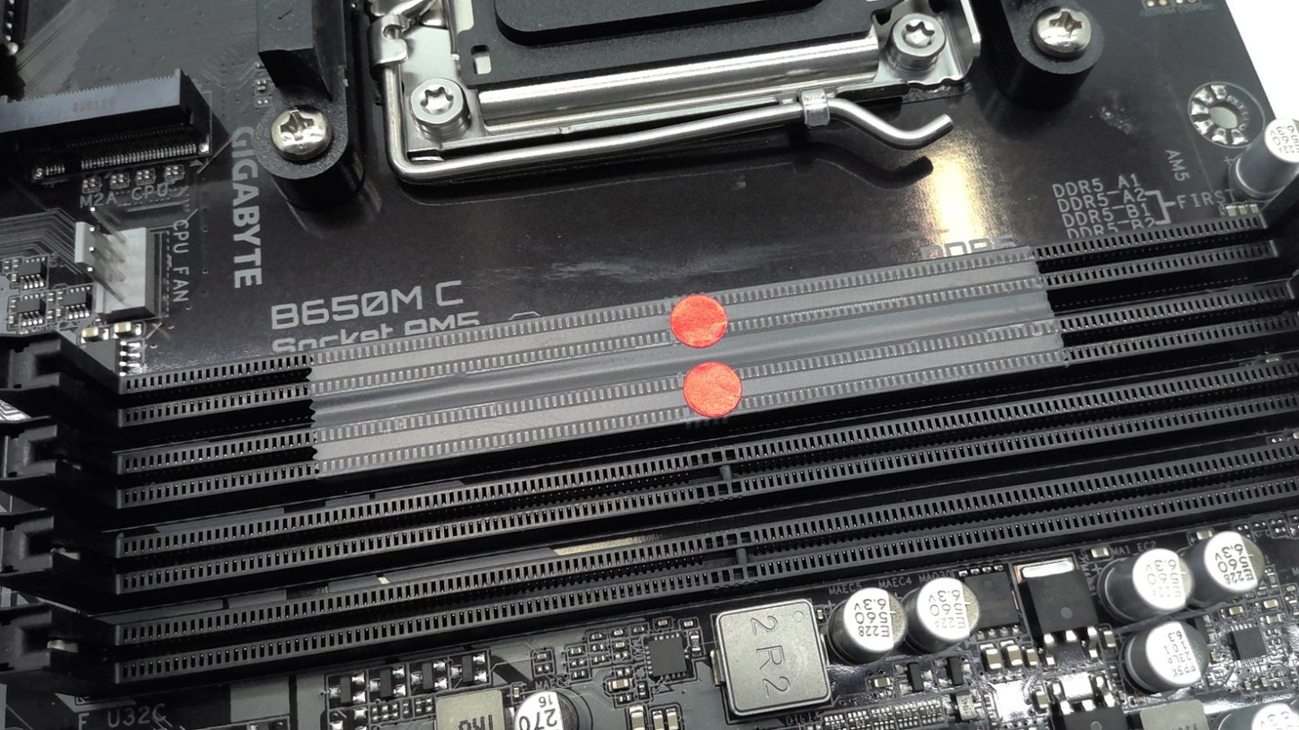 GIGABYTE B650M C Micro ATX Motherboard AMD Socket AM5 DDR5 HDMI * Details*