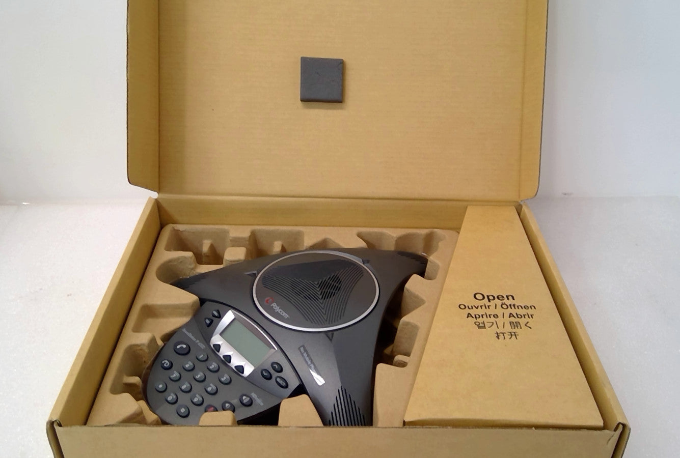 Polycom SoundStation IP 6000 Voice Conference Phone 2201-15600-001