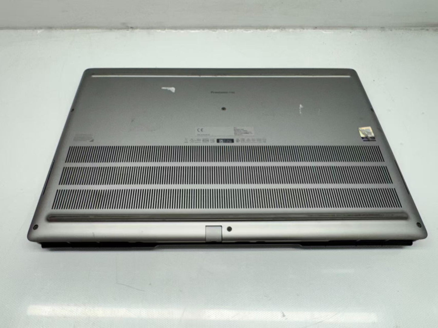 Dell Precision 7750 17.3" i7-10850H@2.70GHz 16GB RAM 256G SSD RTX3000 *READ*