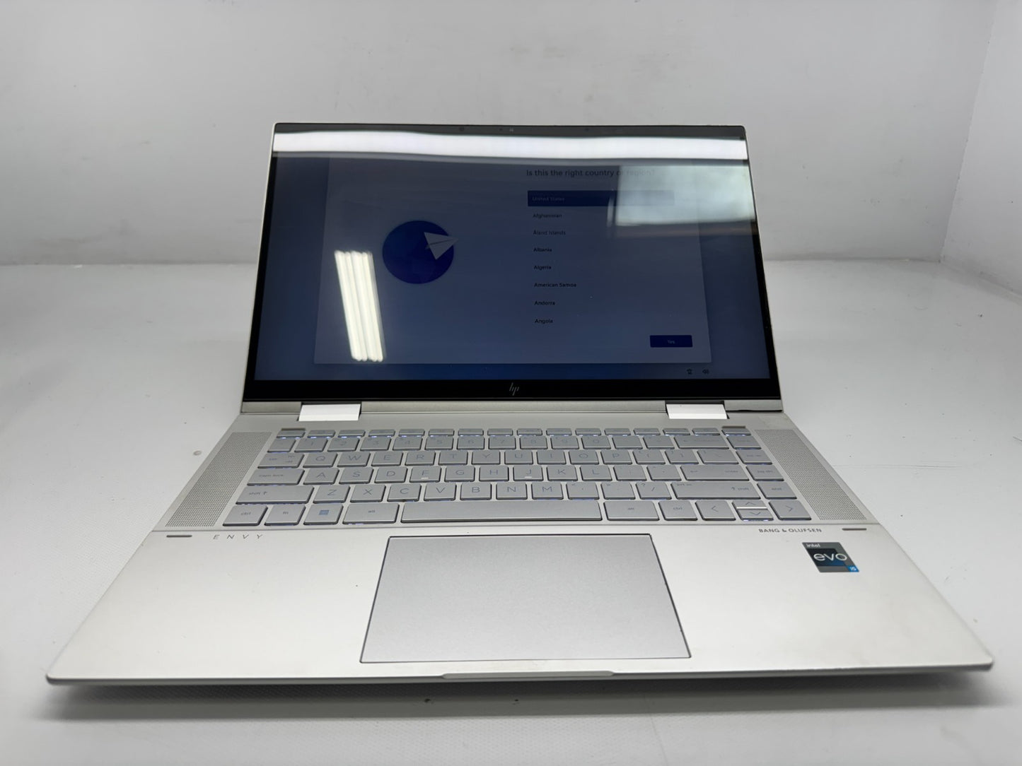HP ENVY X360 15-ew0013dx Touch i5-1235U@1.30GHz 16G RAM 256GB SSD *READ*