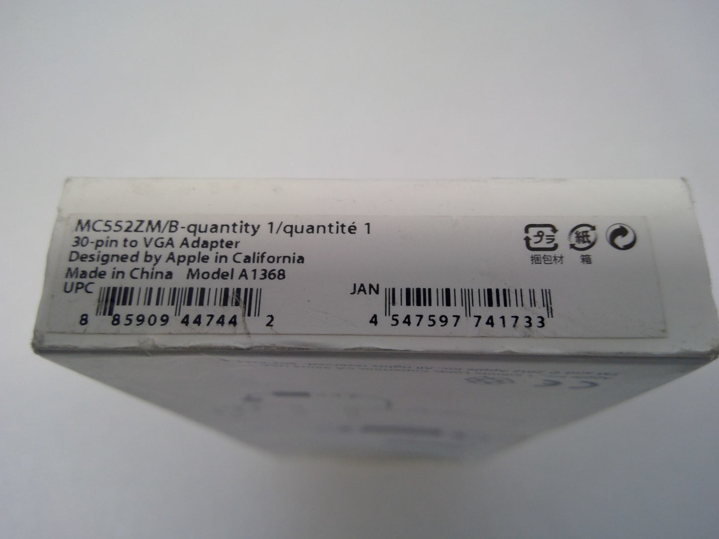 NEW Apple A1368 VGA Adapter for iPad iPhone and iPod Touch (30-pin to VGA) *Read