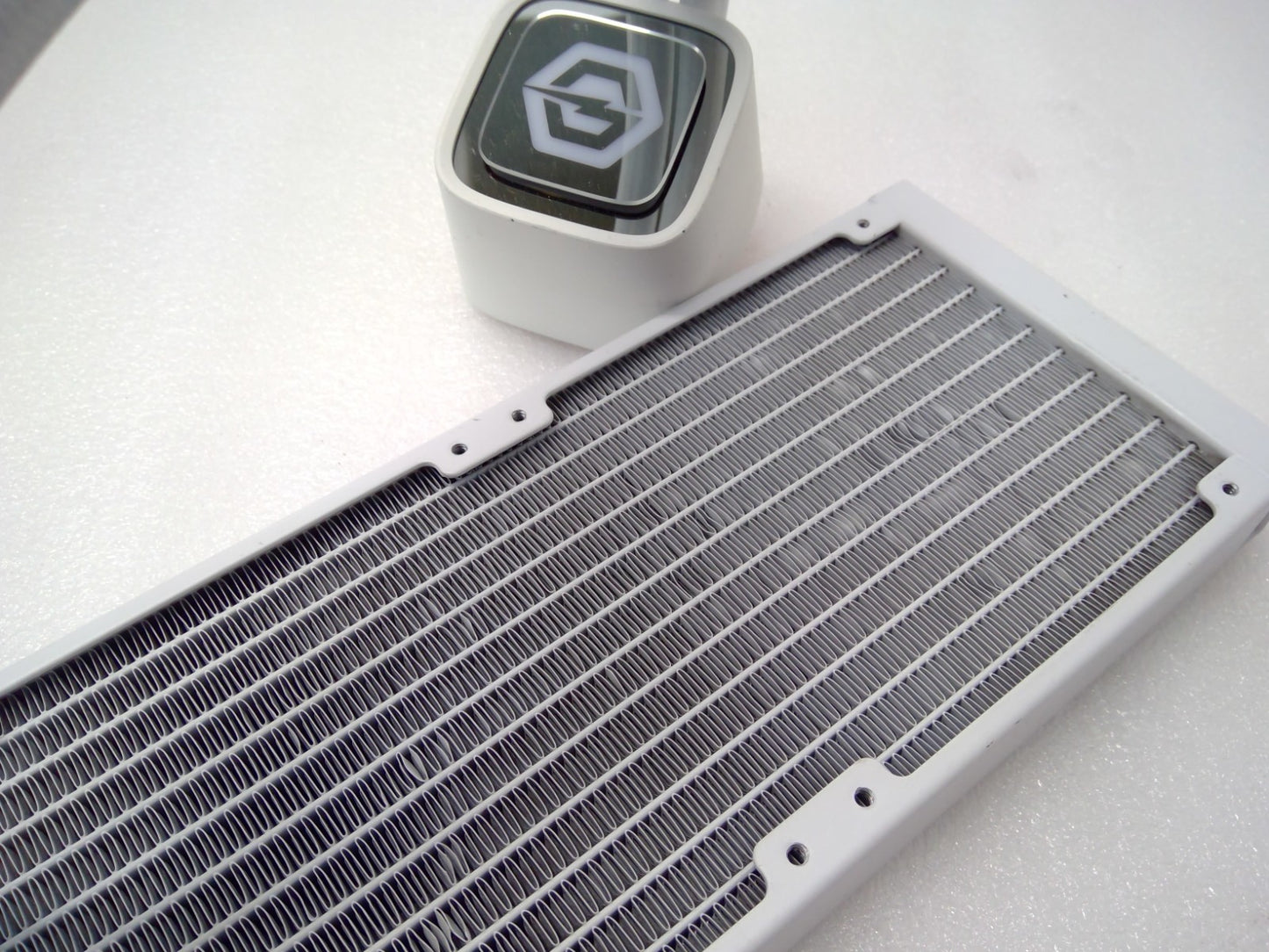 DeepCool LS720 240 mm Liquid CPU Cooler Cyberpower PC White