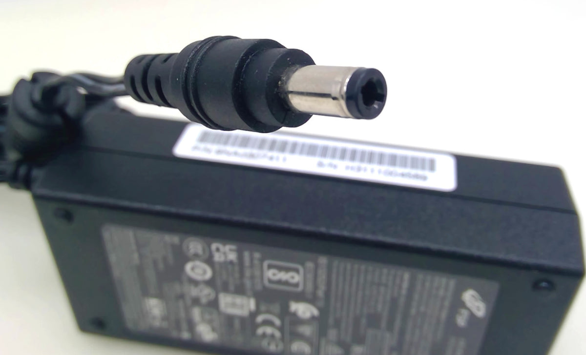 FSP FSP030-DHAN3 30W 12V 2.5A AC/DC Power Adapter w/ AC Power Cord