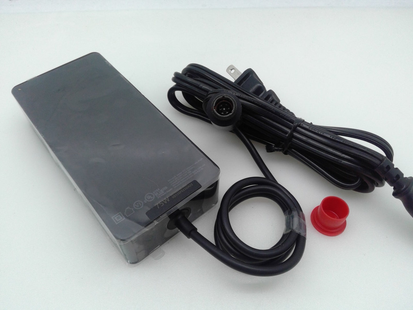 New Genuine 75W Microsoft Surface AC Adapter 15V  5A Model 1971 M1142048-004