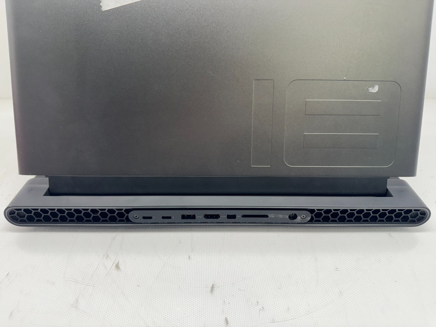 Dell Alienware M18 R2 18" Intel i9-14900@2.2GHz 32GB RAM 1TB SSD RTX 4090 *READ*