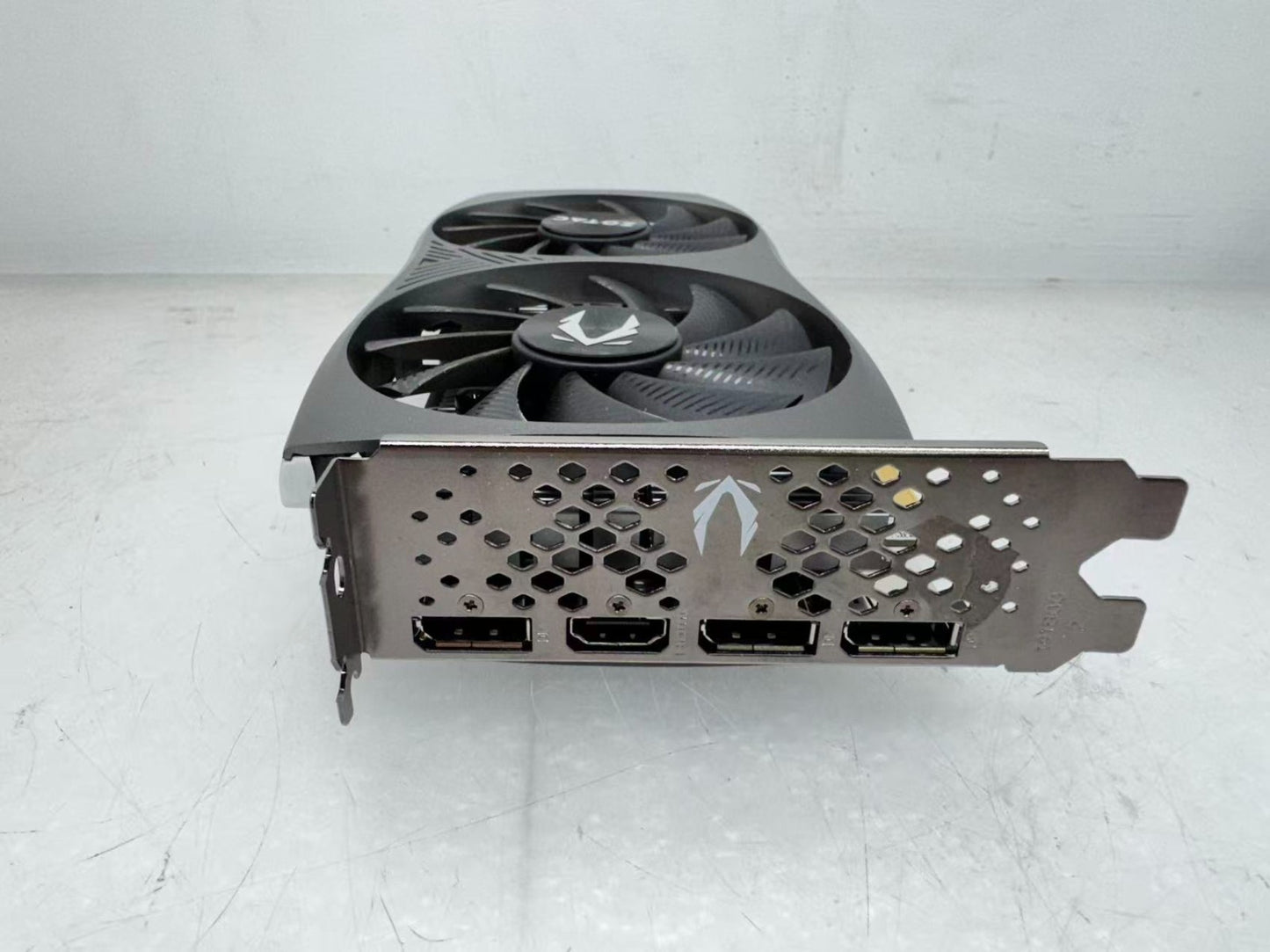 Zotac RTX 4060 8G GDDR6 TWIN EDGE 128BIT Graphics Card ZT-D40600E-10B *READ*