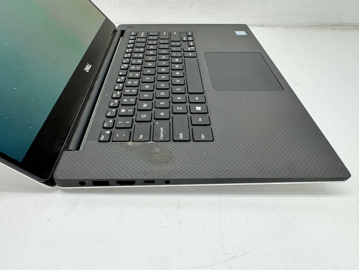 Dell XPS 15 7590 Laptop i9-9980HK@2.4GHz 32GB 1TB GTX 1650 Win11 w/AC   **READ**