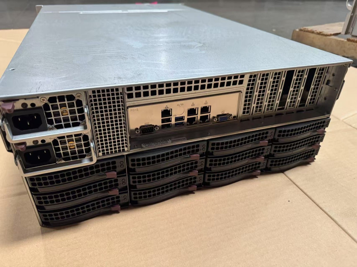 SpuerMicro CSE-847 4U Server 36 BAY 3.5" 2x1000W Xeon E5-2660v4 32G DDR4 ECC