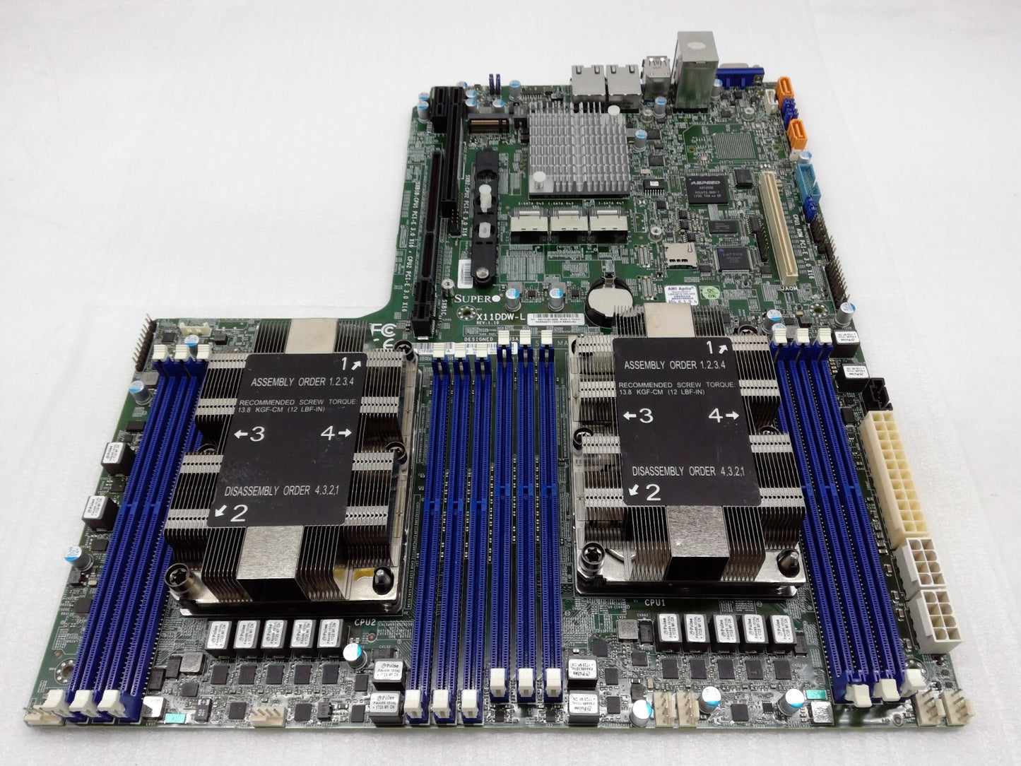 Supermicro X11DDW-L Dual Intel Xeon LGA3647 DDR4 Server Motherboard + Heatsink*