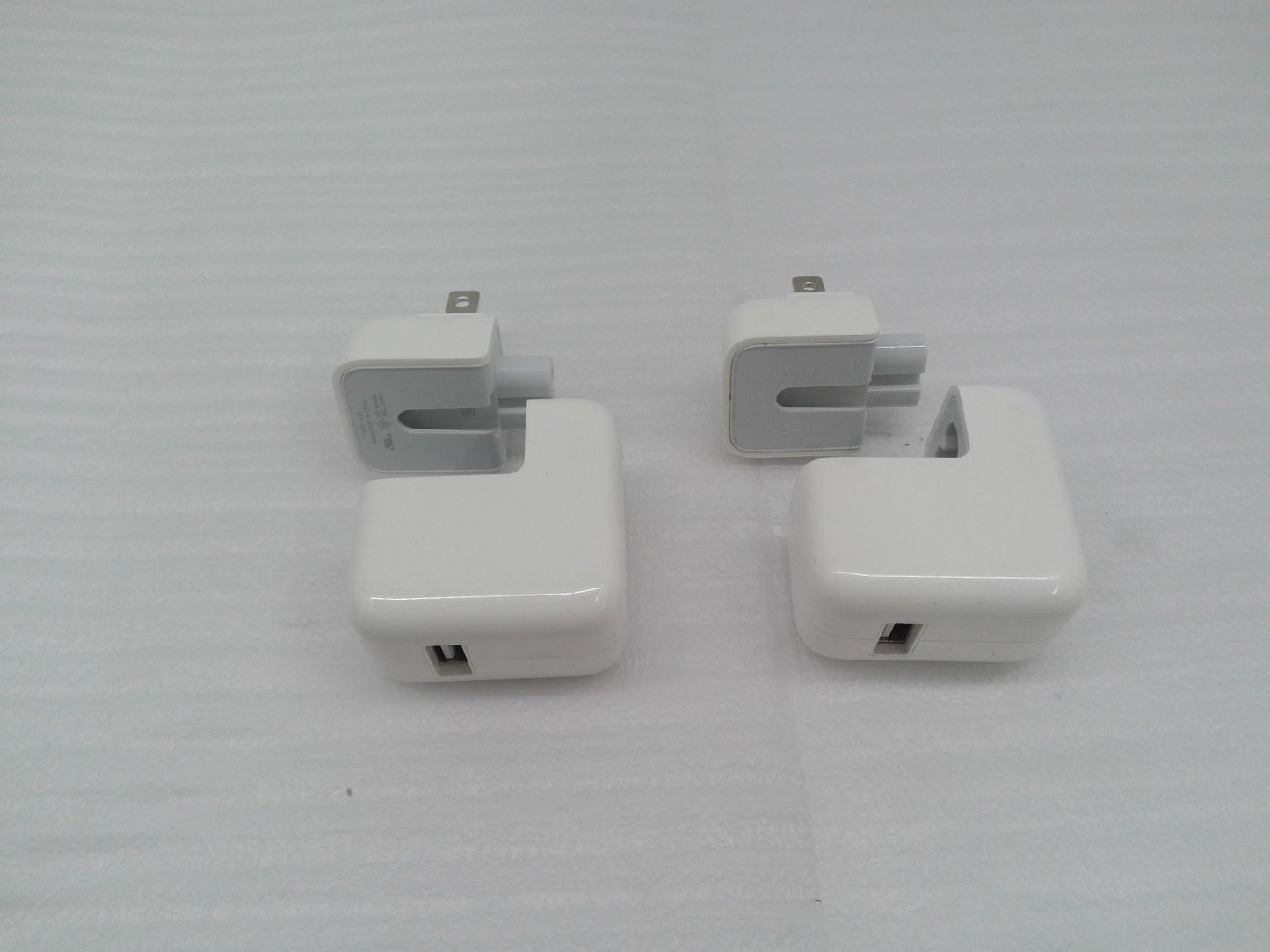 Lot Of 2  Apple 10W USB Power Adapter Wall Charger A1357 Universal iPod iPhone
