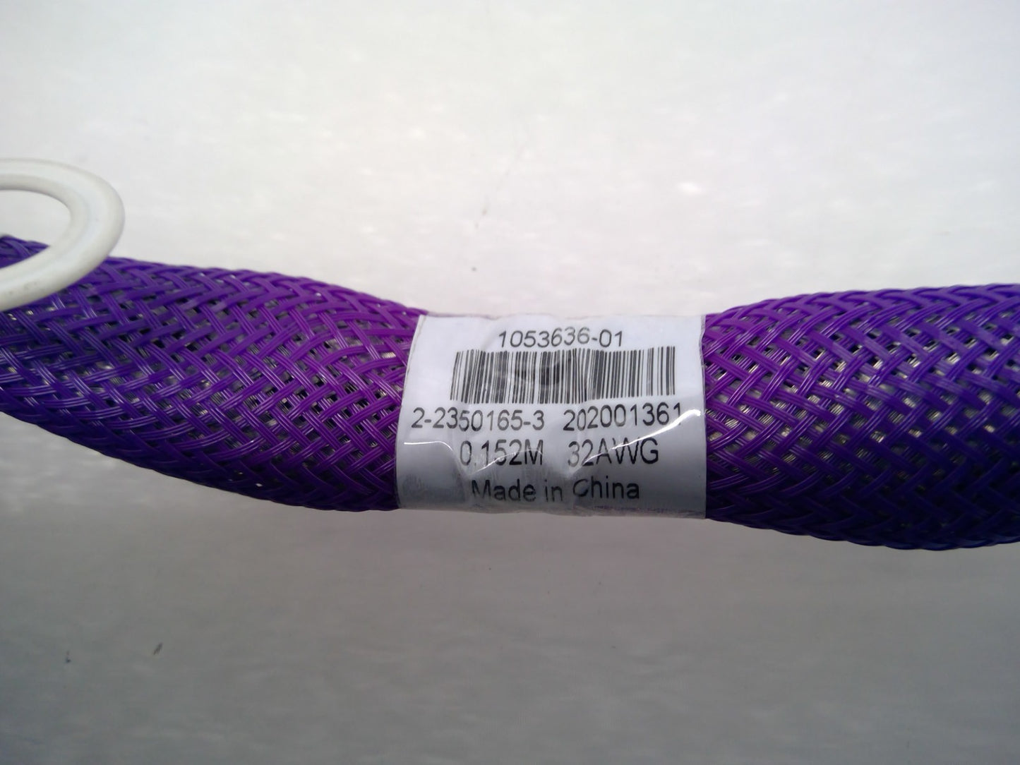 TE Connectivity  1053636-01 2-2350165-3 0.152M 32AWG CDFP Connector Cable Purple