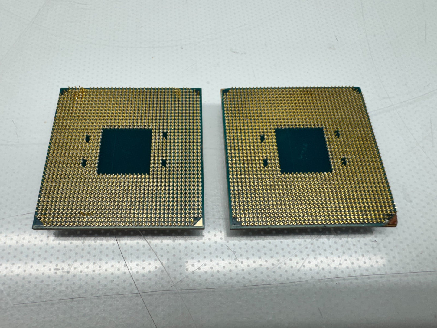 For parts Lot of 2 AMD Ryzen 7 3800XT 4.7GHz, 8-Core, 16-Thread Socket AM4