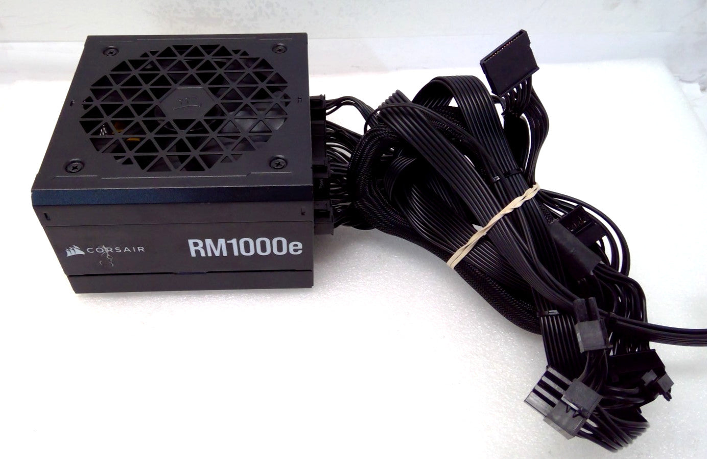 Corsair RM1000e80 Plus Gold 1000W Fully Modular Power Supply