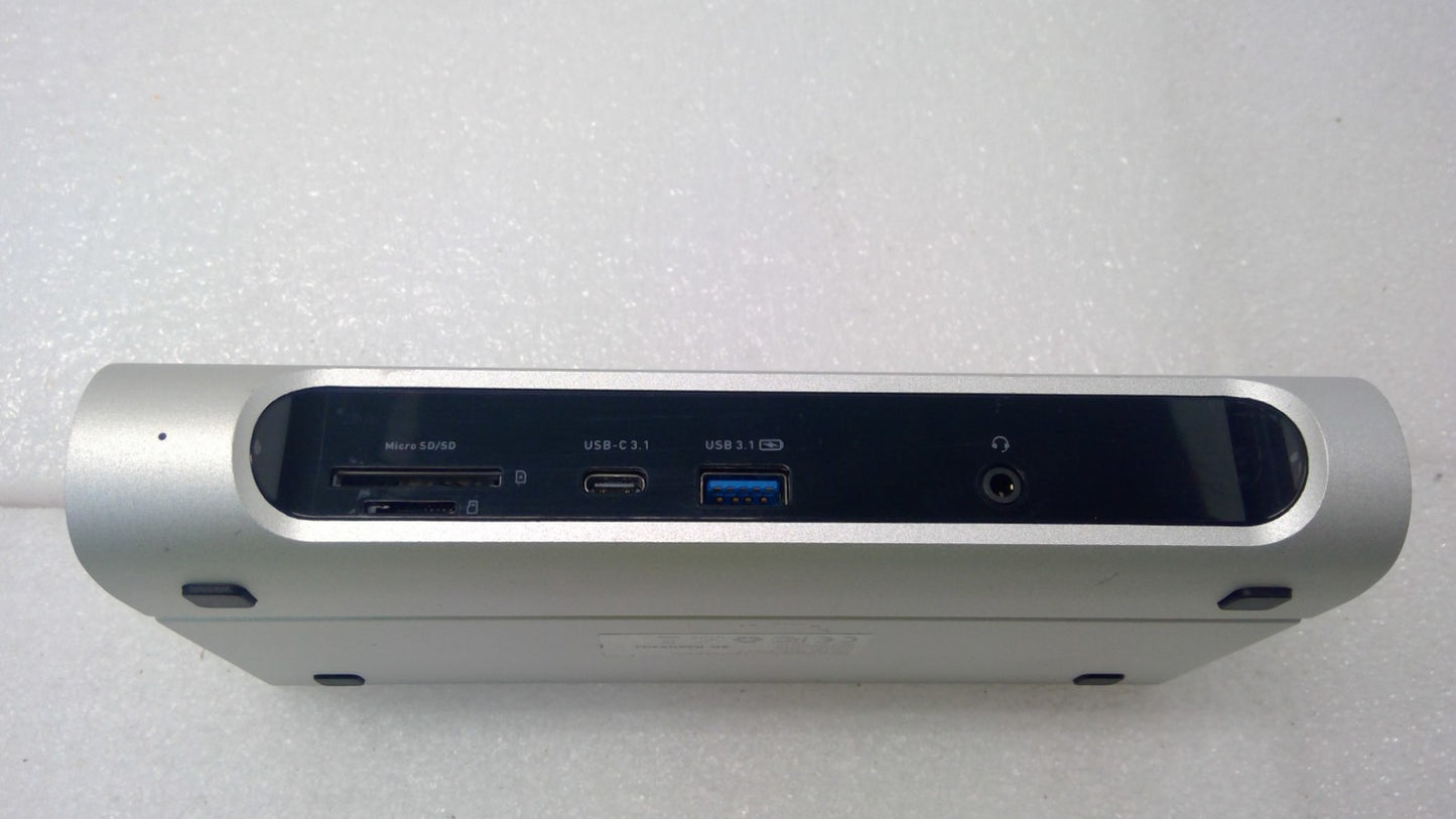 Cable Matters Hybrid Thunderbolt 3 Docking Station Only 96W 107044