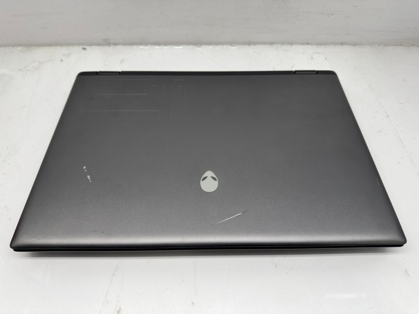 Alienware M16 R2 Intel Ultra 9 185H@2.3GHz 32GB 1TB RTX 4060 W/AC No BATT *READ*