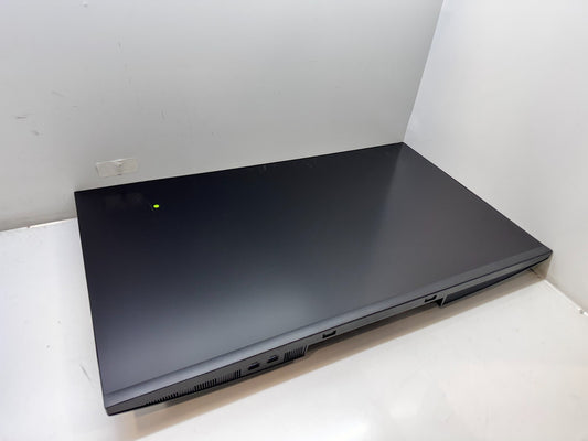 Dell P3223QE  31.5" 4K UHD Monitor, HDMI DisplayPort, No Stand *READ*