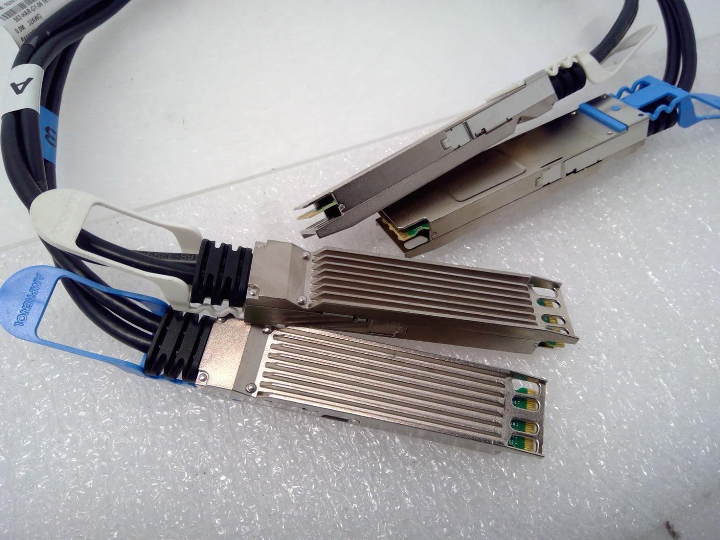 Amphenol 2X400G 2OSFP to 2x400G 2OSFP Breakout DAC Cable 0.8m 32AWG GPN:1029107