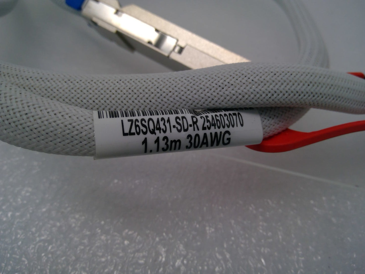 Luxshare 800G OSFP AOC Cable 1.13M 30AWG LZ6SQ431-SD-R 1197290-01 Red/Blue