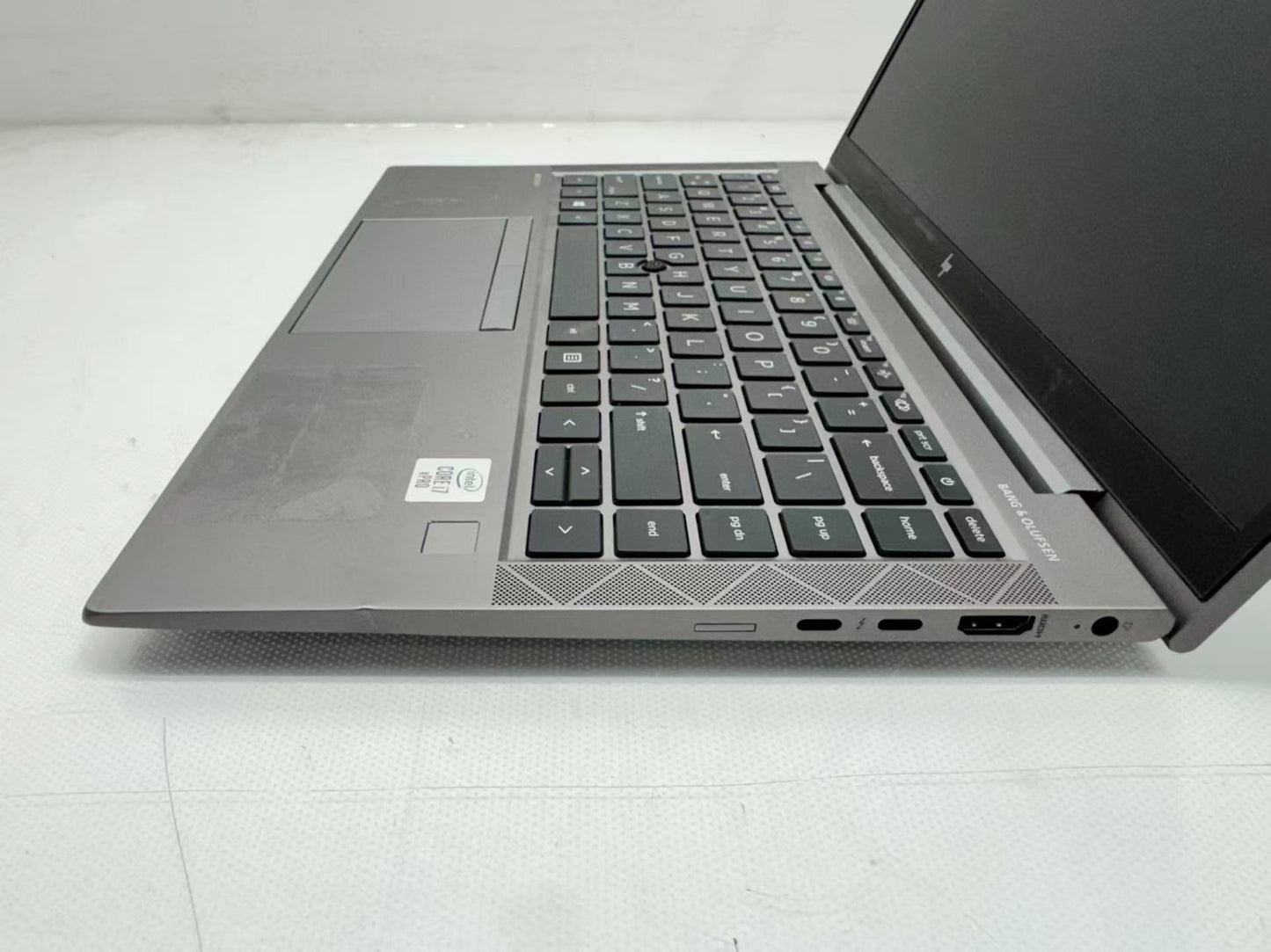 HP Zbook Firefly 14 G7 Intel i7-10610U@1.8GHz 16GB 256GB Quadro P520 **READ**