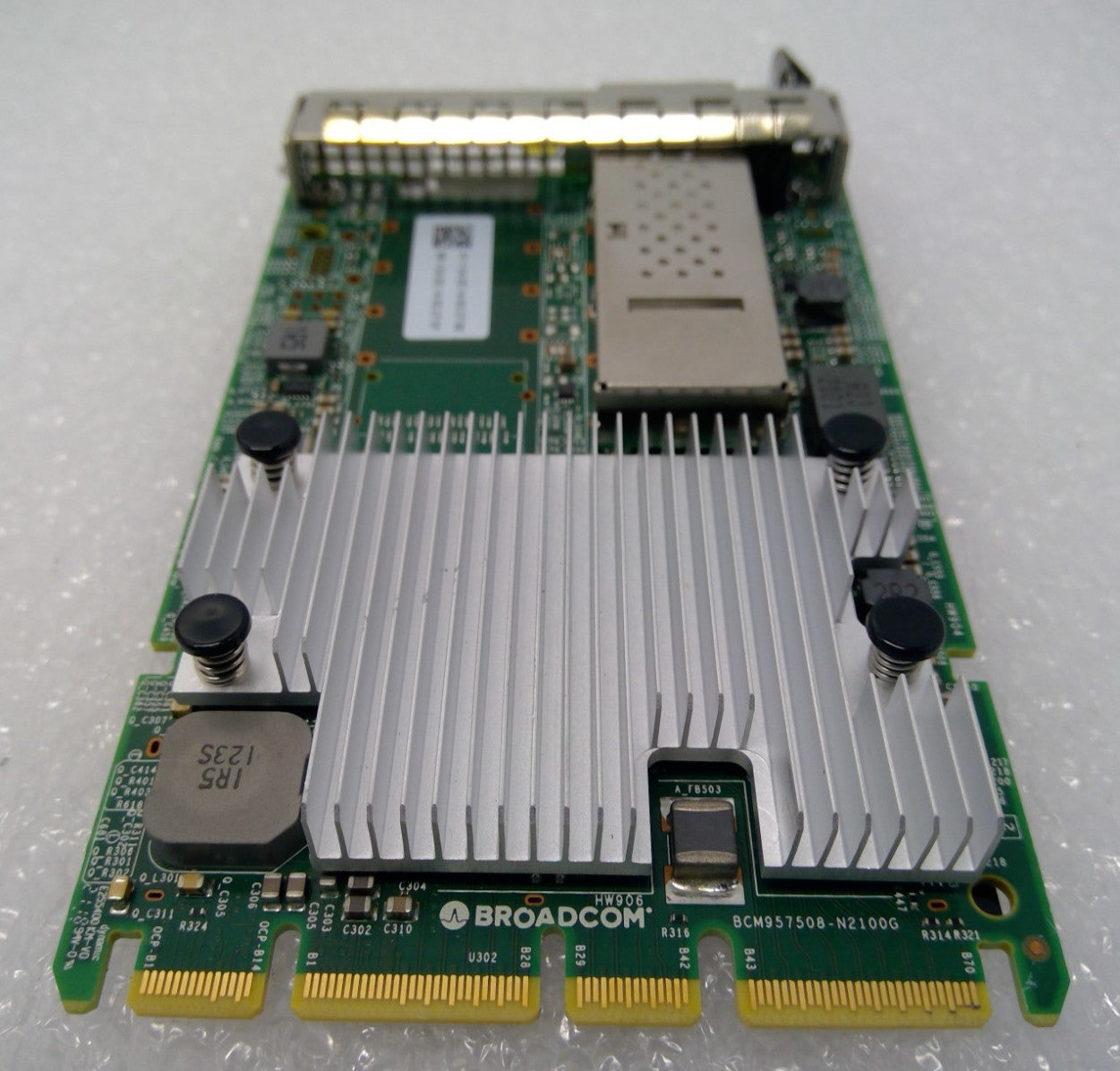 BROADCOM BCM957502-N150FGB PCIe 4.0x8 50GbE OCP 3.0 network adapter