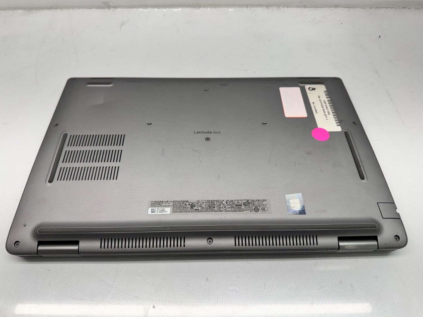 Dell Latitude 5520 Laptop i7-1185G7@3.0GHz 16GB 256G MX 450 Win 11 *READ*