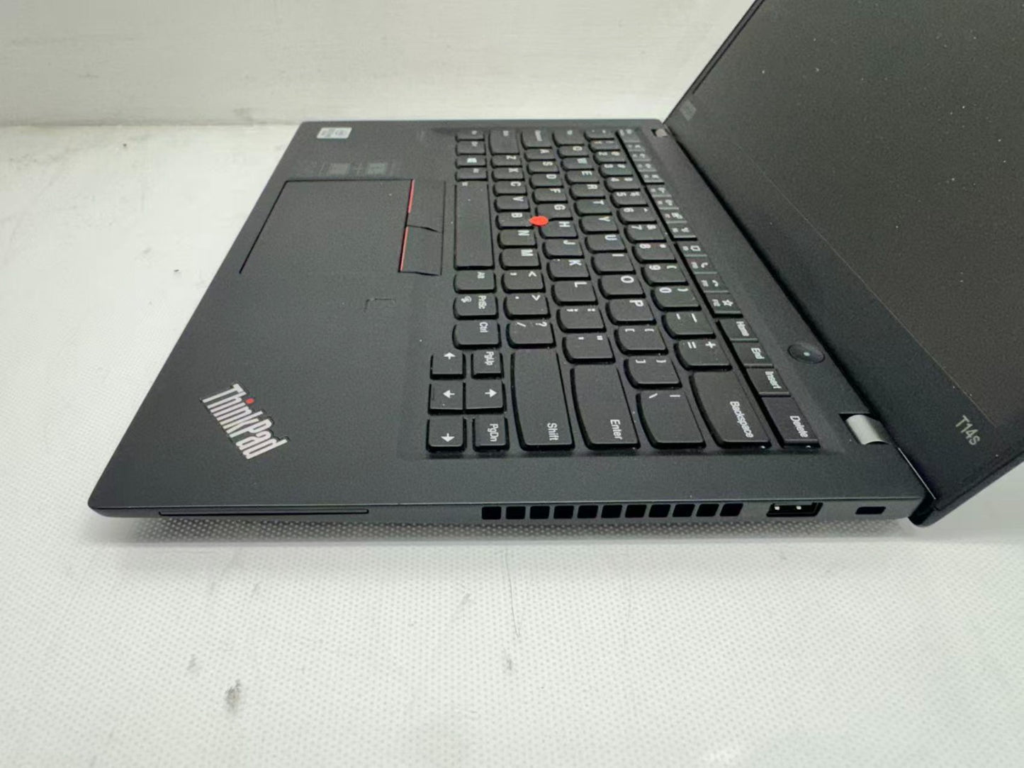 Lenovo ThinkPad T14s Gen 1 Intel i7-10610U@1.8GHz 16GB 256G SSD Windows 11 W/AC