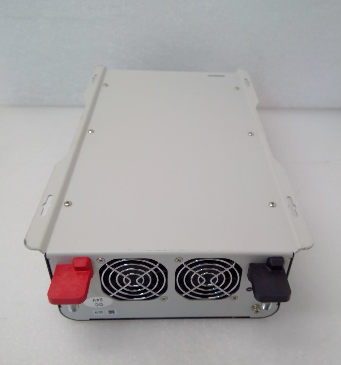 Renogy 2000W inverter Pure Sine Wave Solar 24V DC to 120V AC Remote Refurbished