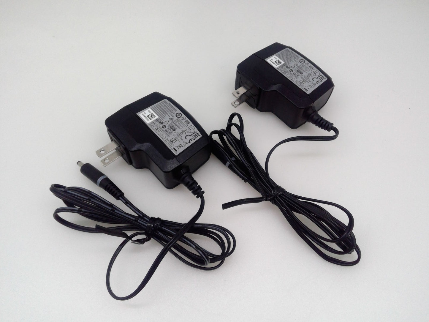 Lot of 2 Genuine APD WA-15105R 5V 3A Tip 4.0*1.35mm  AC Power Adapter