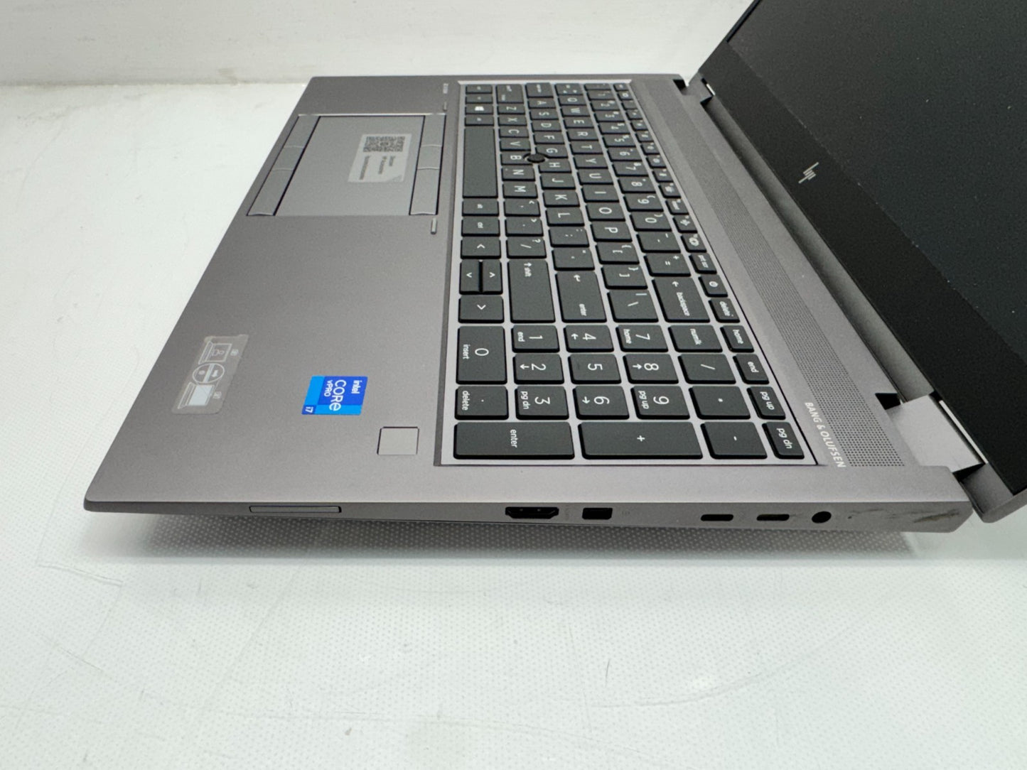 HP Zbook Fury G8 Intel i7-11850H@2.2GHz 16G 256 SSD T1200 NO/AC *READ*