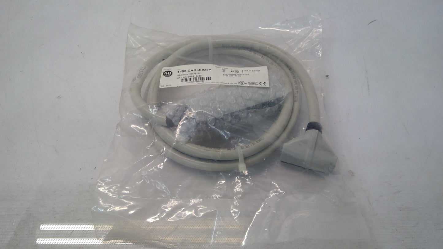 Allen Bradley 1492-CABLE025Y Digital Cable 2.5m