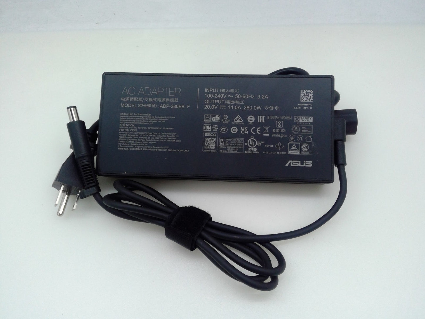 Genuine ASUS ROG Swift PG32UCDP Monitor 20V 14A ADP-280EB F 280W AC Adapter 7.5m