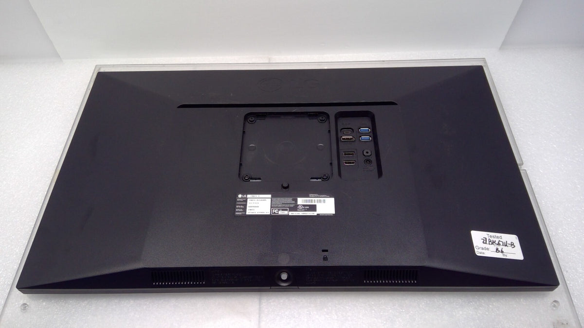 LG 27" 4K UHD 3840 x 2160 LED Backlight Widescreen LCD Monitor 27BK67U-B *Read*