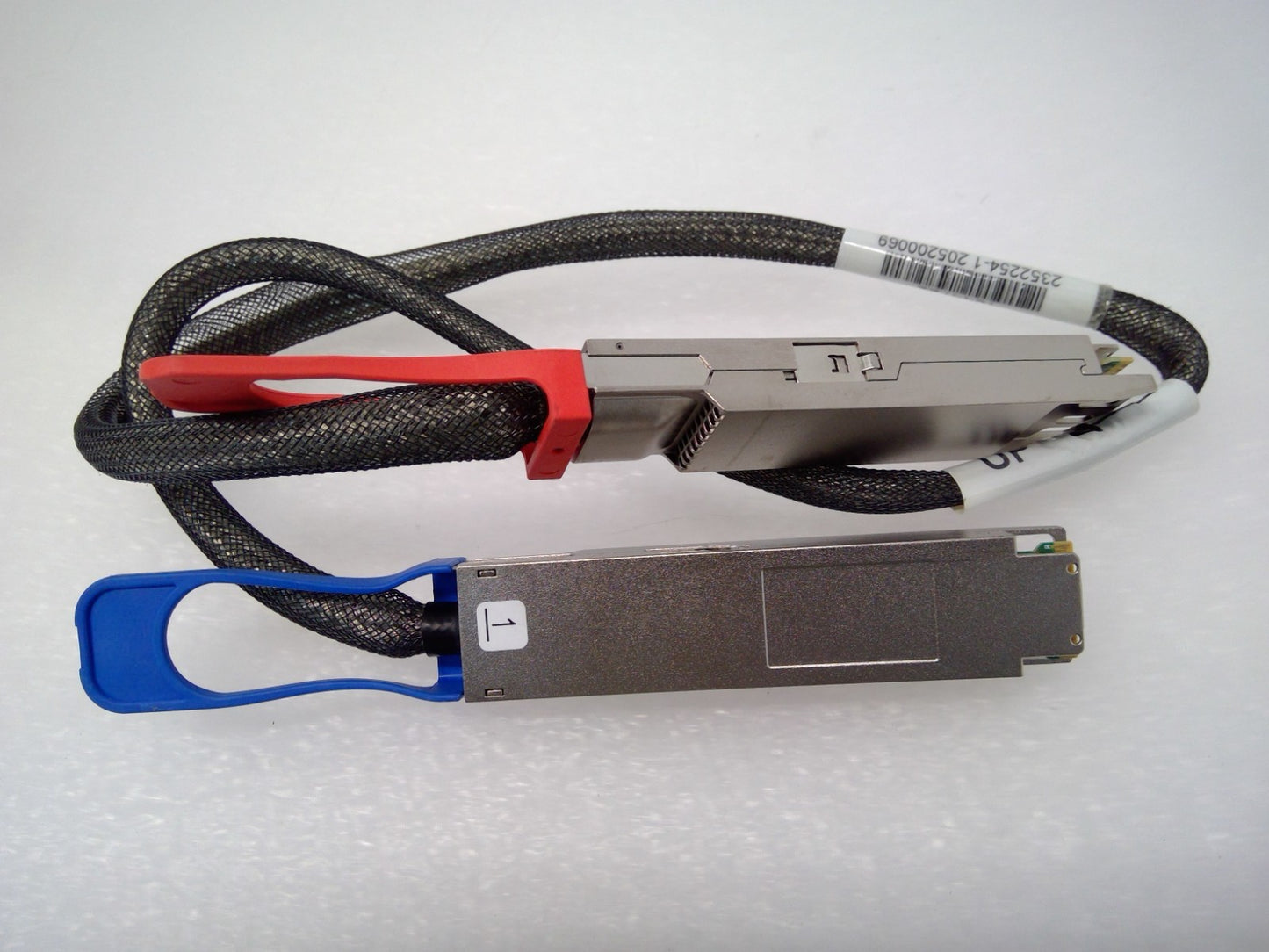 TE Connectivity 2352254-1 800G OSFP DAC Cable 0.66m 32AWG 1044722