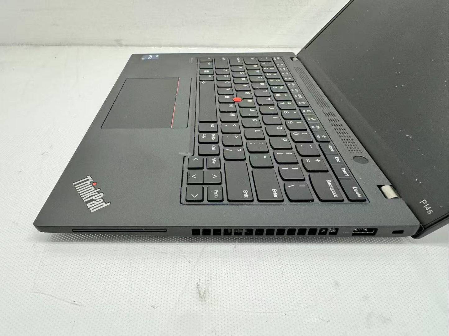 Lenovo ThinkPad P14s Gen 3 i7-1270P@2.2GHz 16G T550 No SSD Locked **Read**